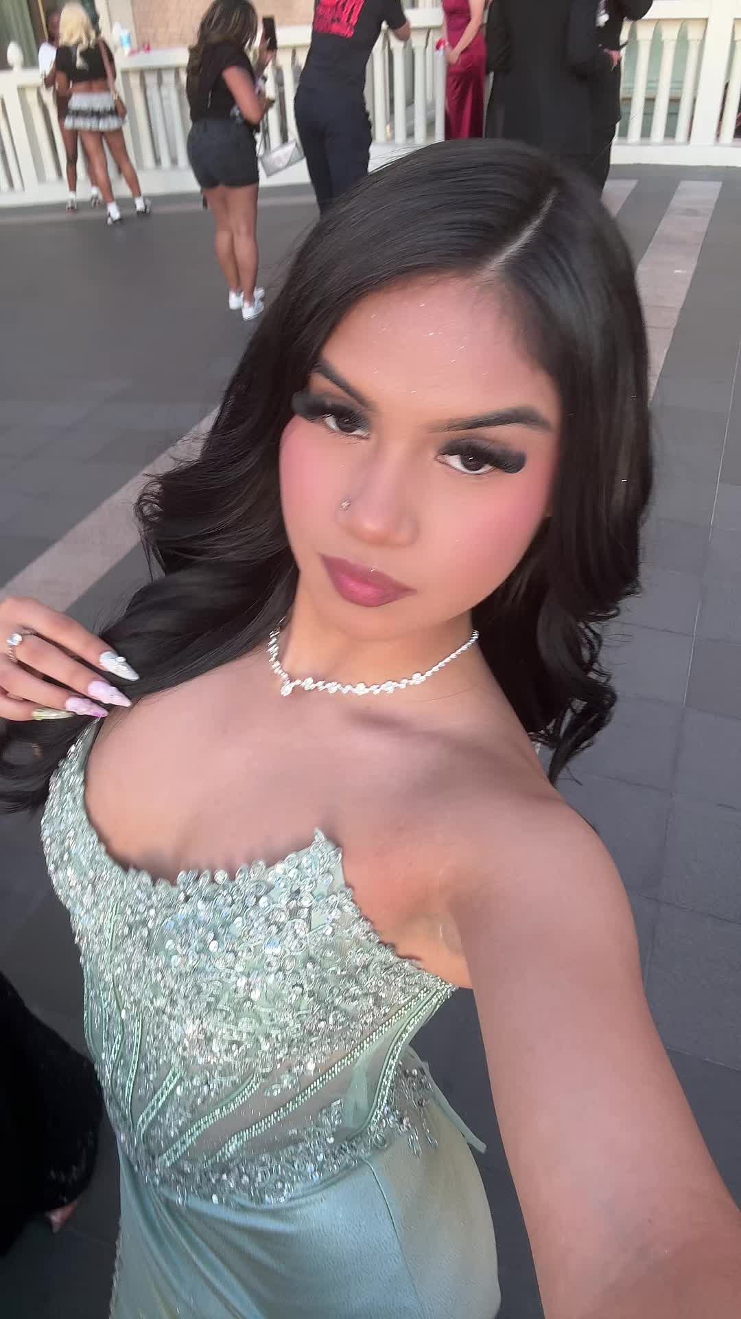 @🦋