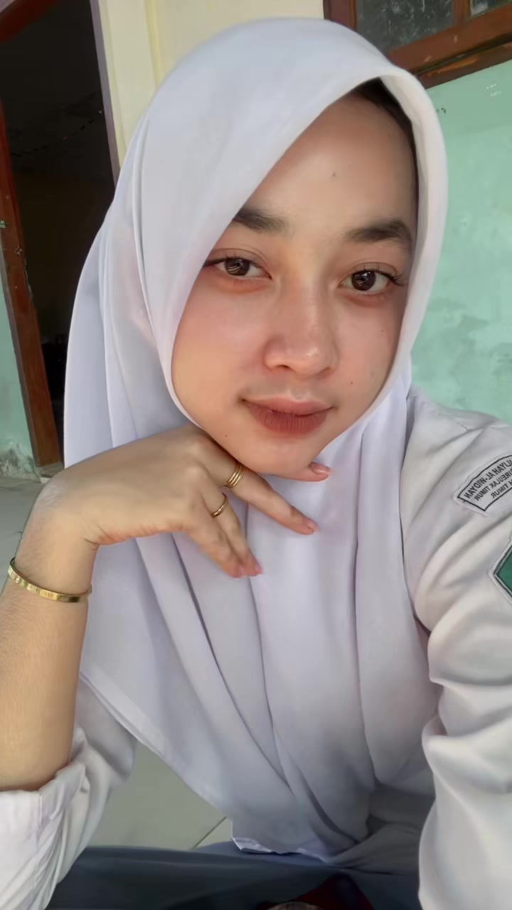 @Cewek Cantik