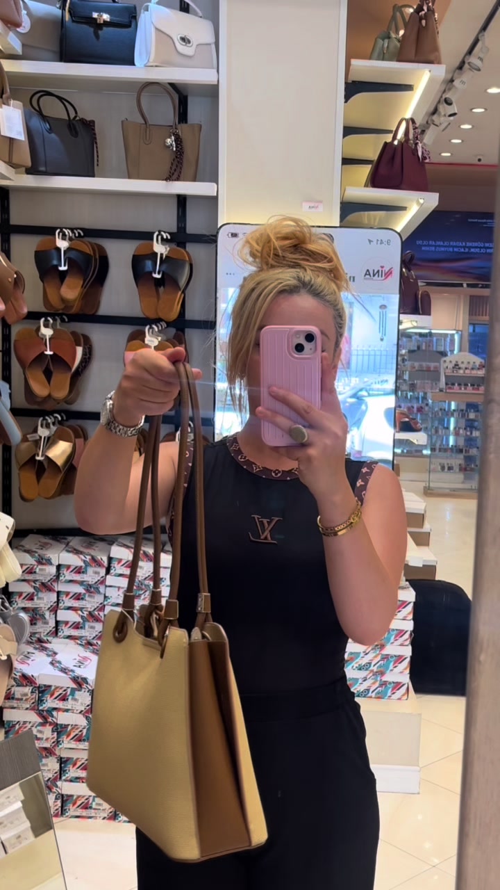 @boutique_nina