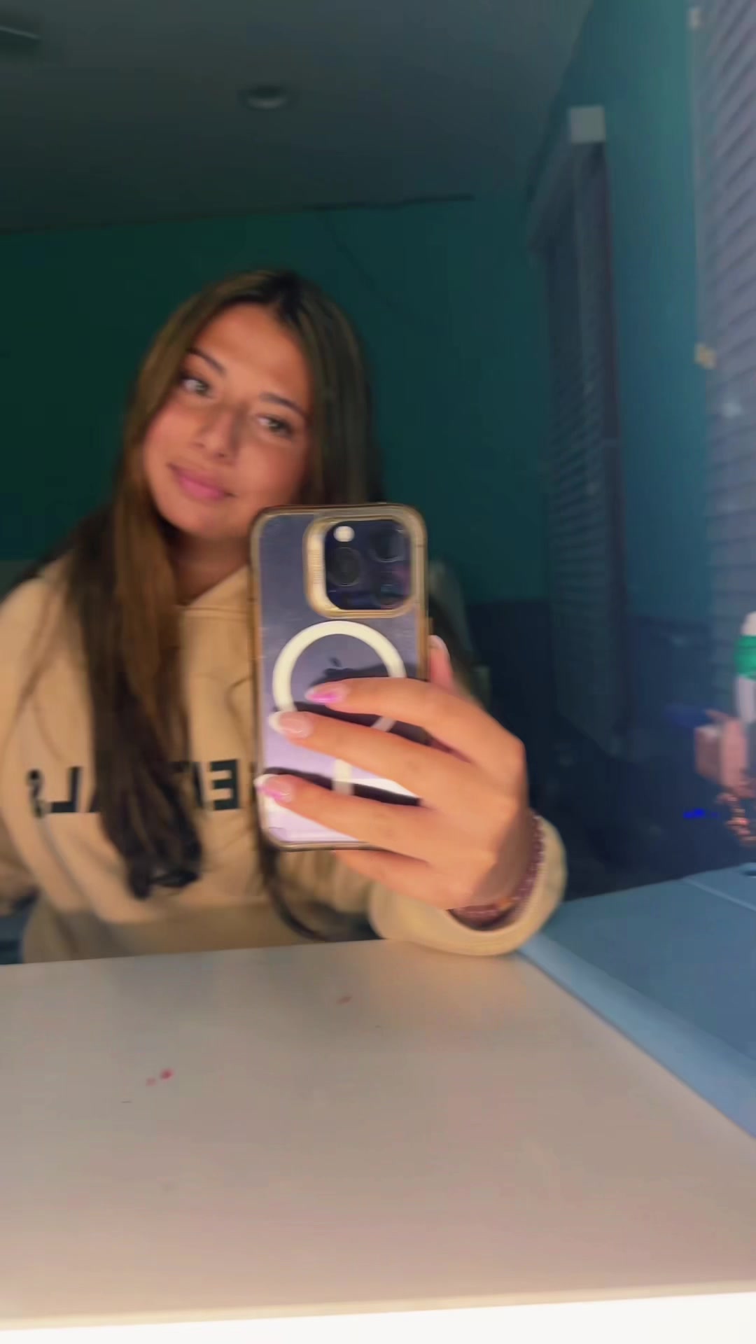 @ava c