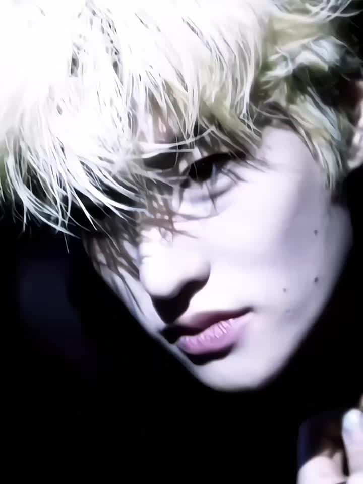 @𝓼 𝓸 𝓱 𝓮 𝓮