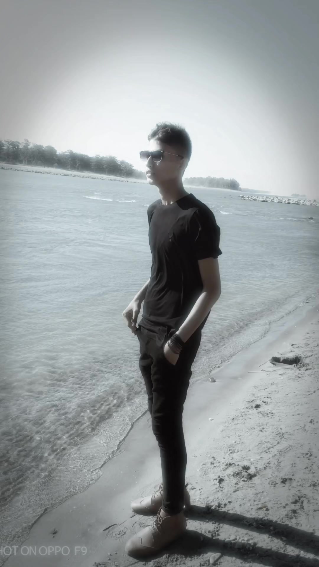 @I FEEL AONE