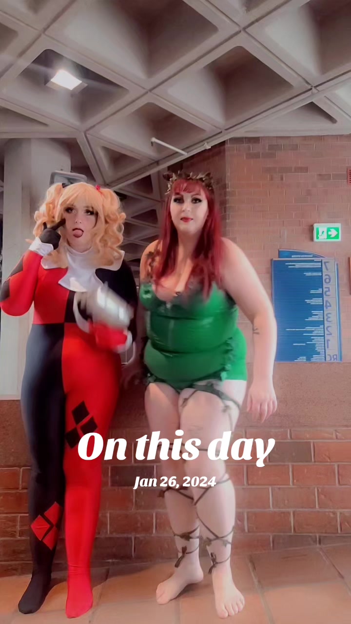 @Sammiie/Foxie