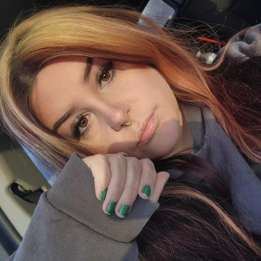@AshMarie