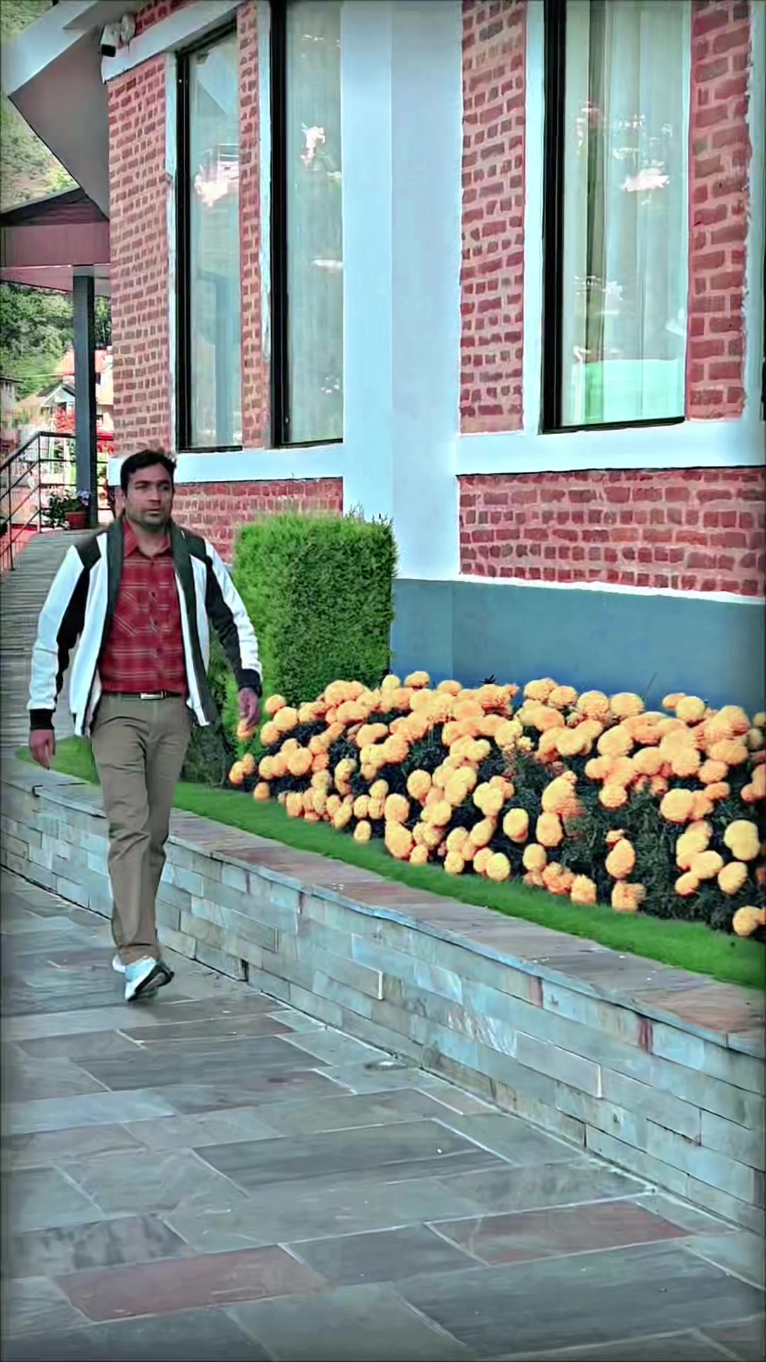 @Dr. Dpk Pradhan