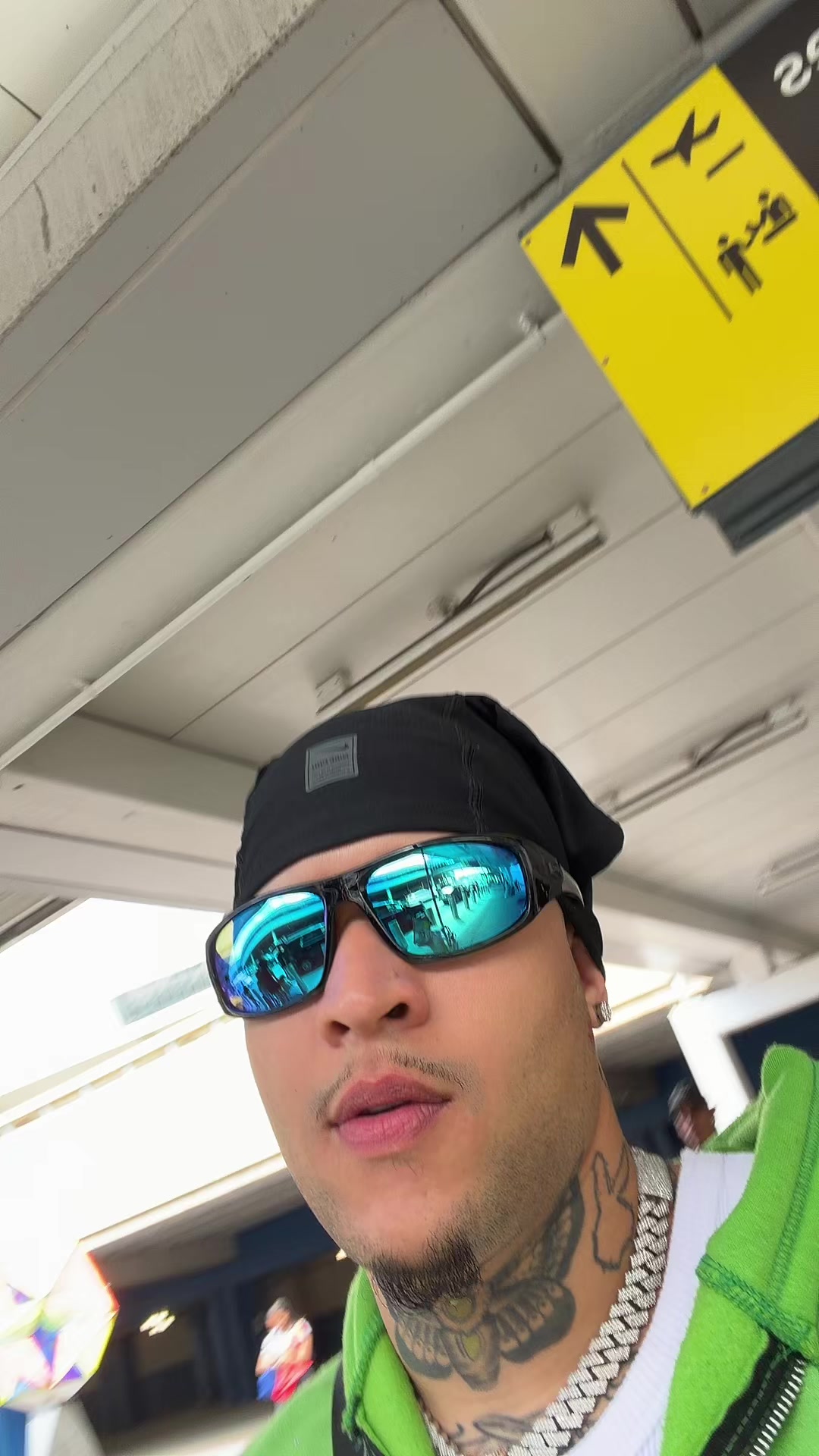 @JeyOne