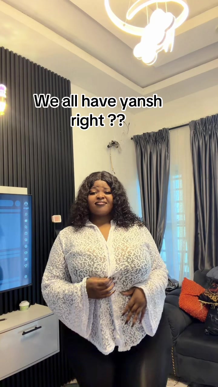 @Everything-plus-size๐๏ธ๐
