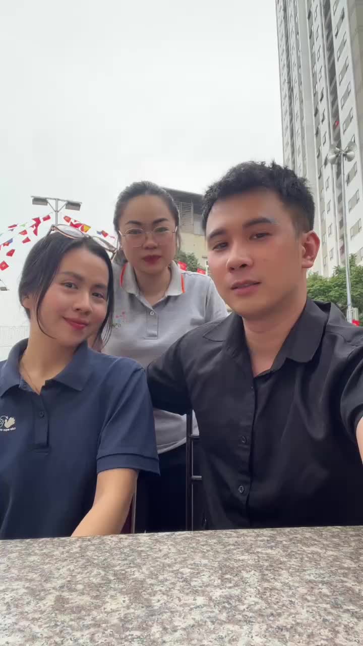 @phong hồng lê