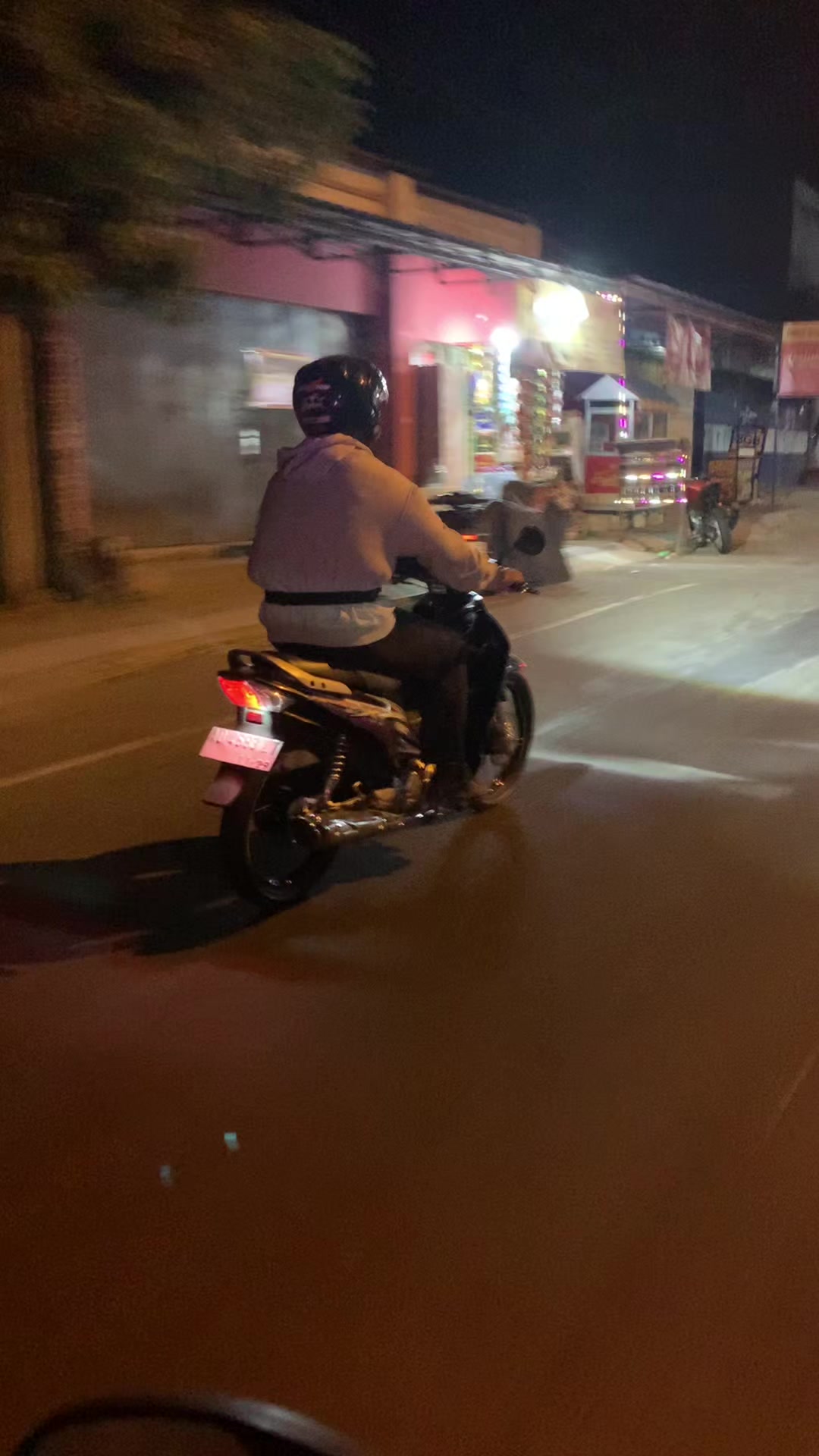 @𝗽𝗮𝗹𝗹