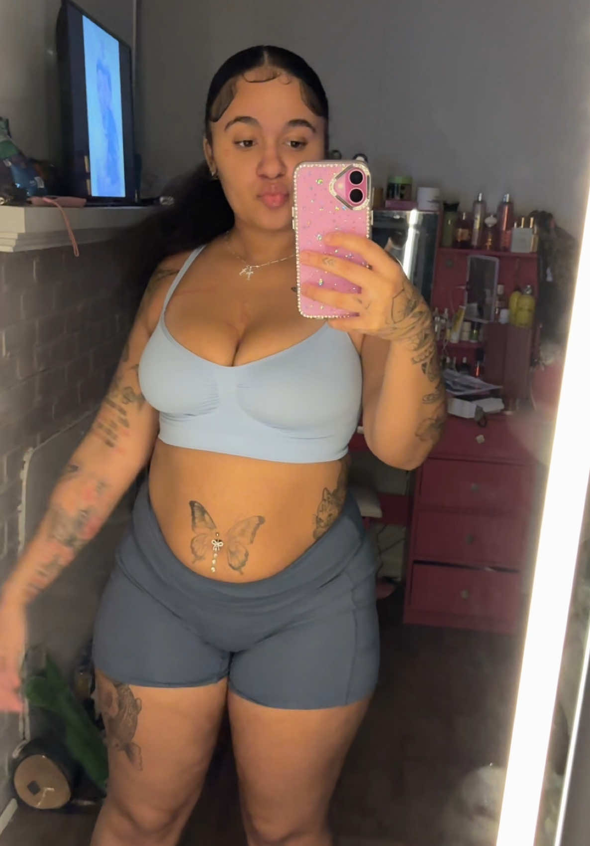@*Fine ass😍💍*