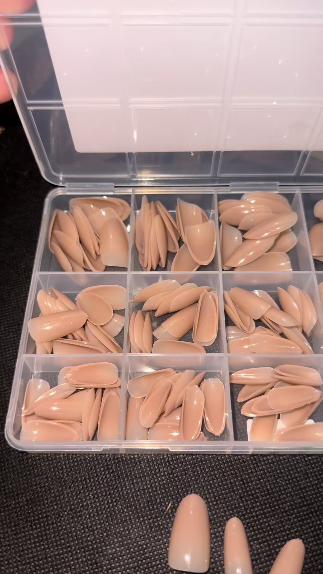 @️