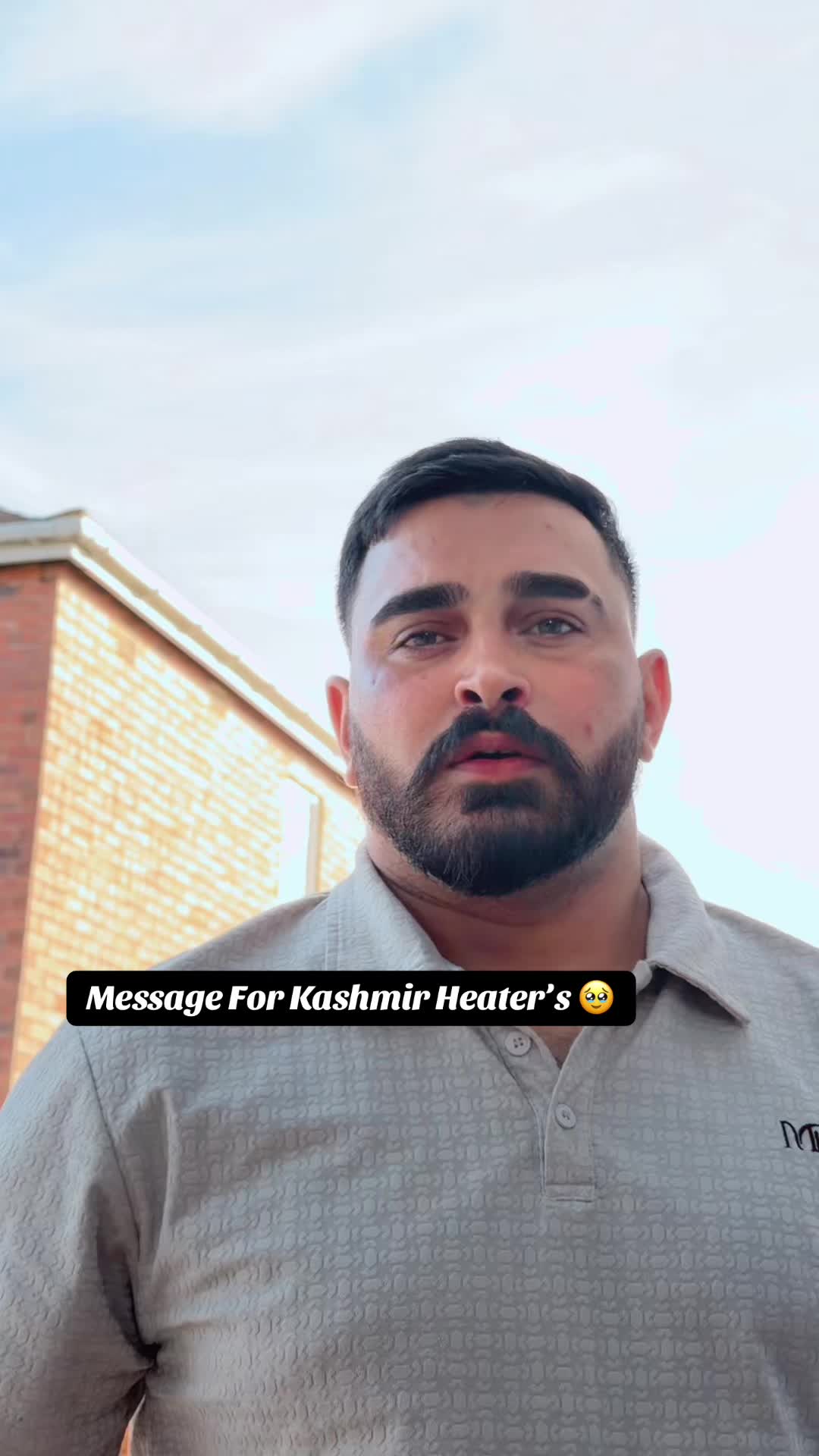 @Mu DA saR KasHm!Ri🇬🇧