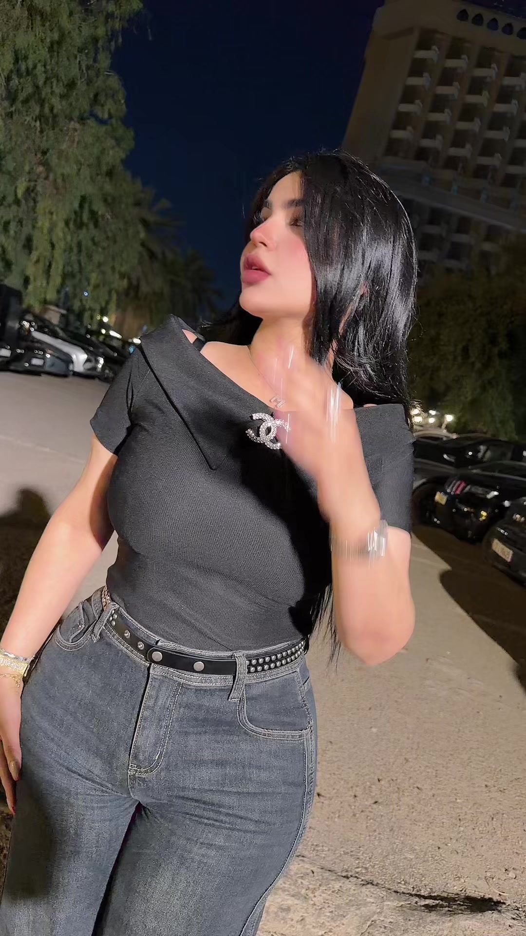 @الفنانه قمر الزمان