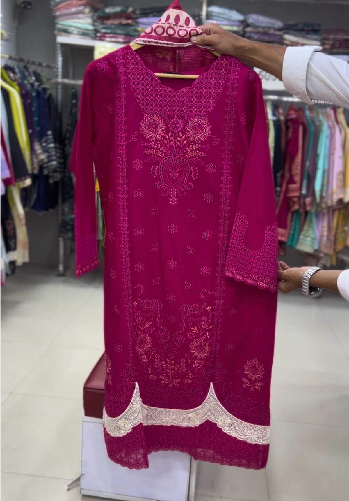 @jollygarments