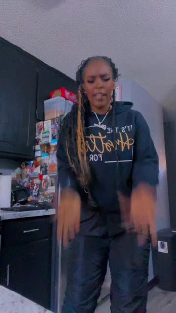 @shaianaginae