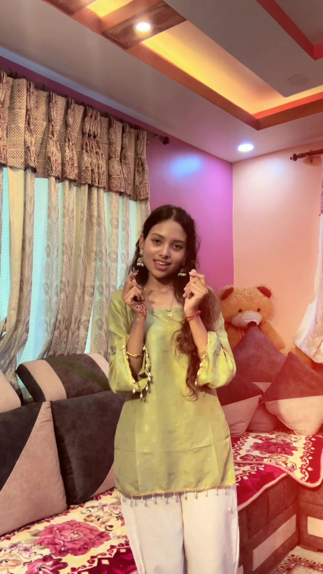 @Prashamsa ydv🧿💜