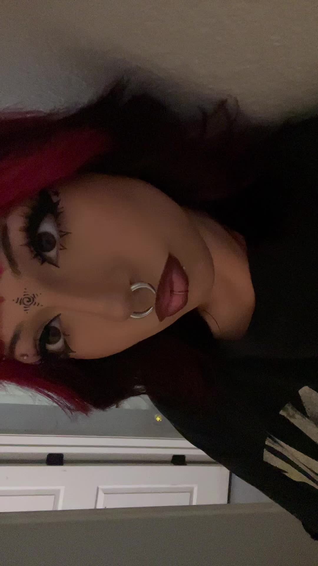 @<3