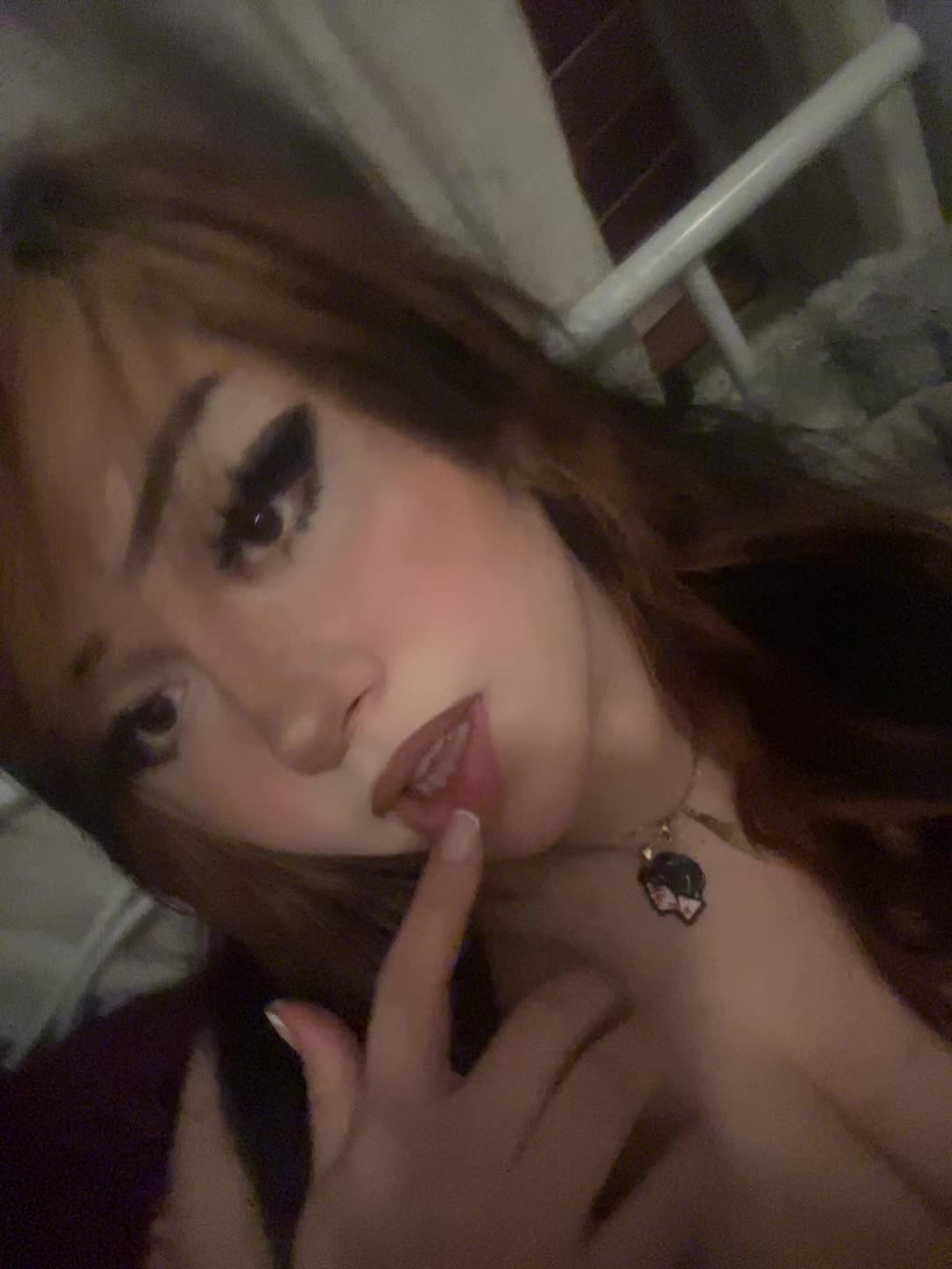 @isaphernelia