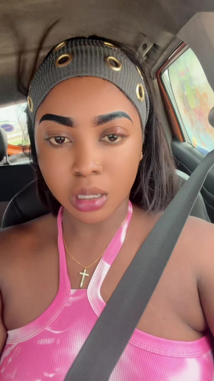 @LyLy beau yeux 📸🍓🇧🇫