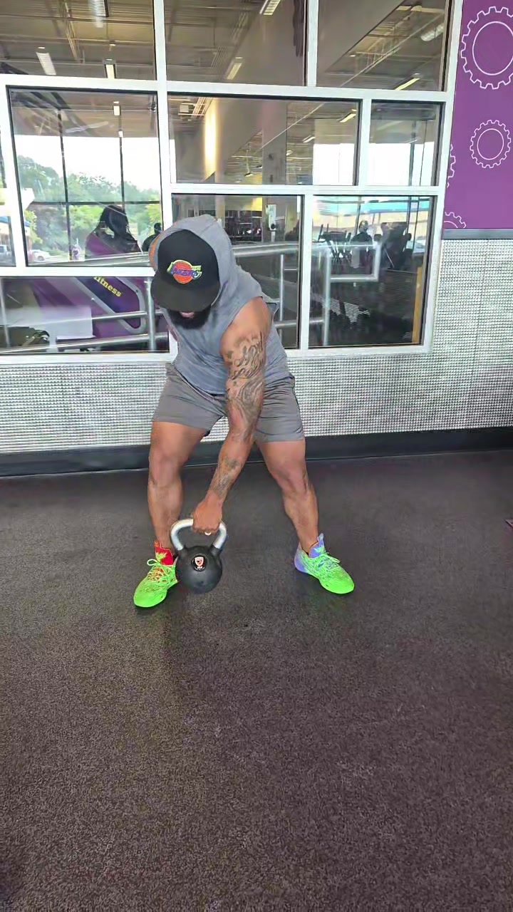 @DeeFitness 😤💪🏾💪🏾