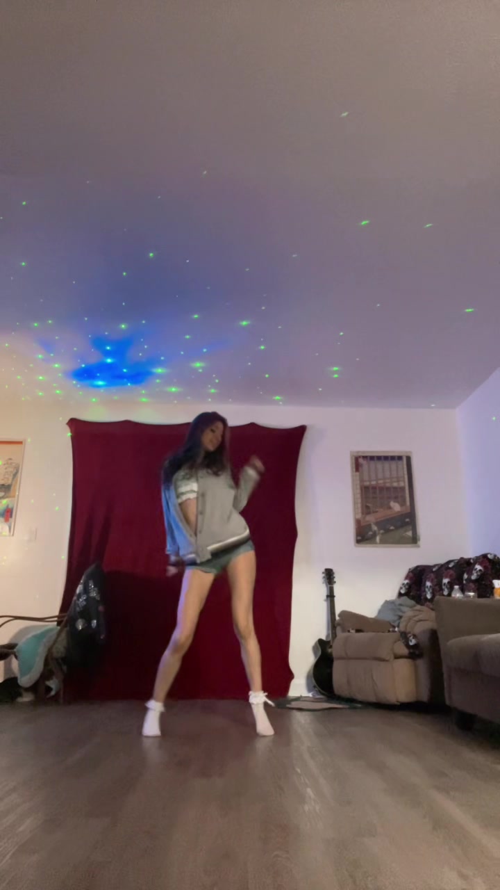 @Zoe Little 🤍ྀི🪽 ⋆✴︎˚｡⋆