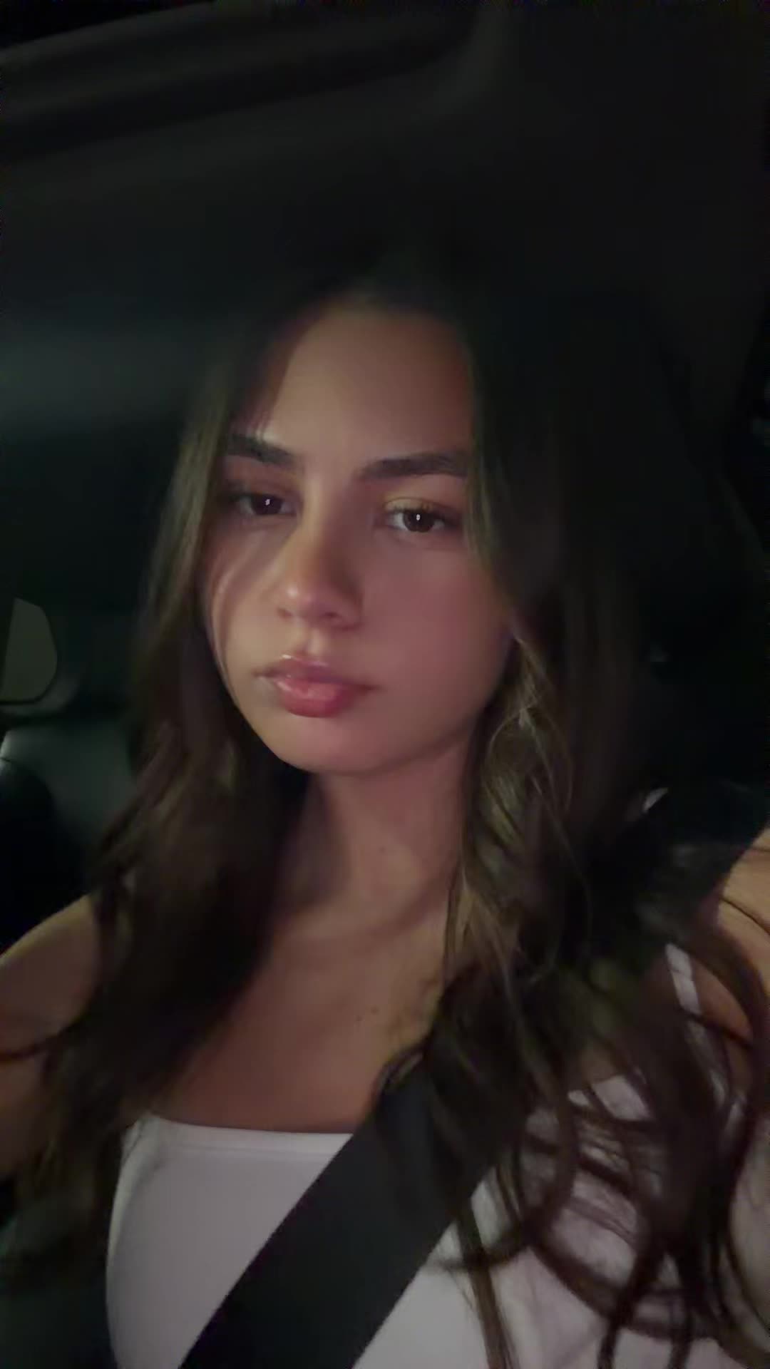 @minicaryn