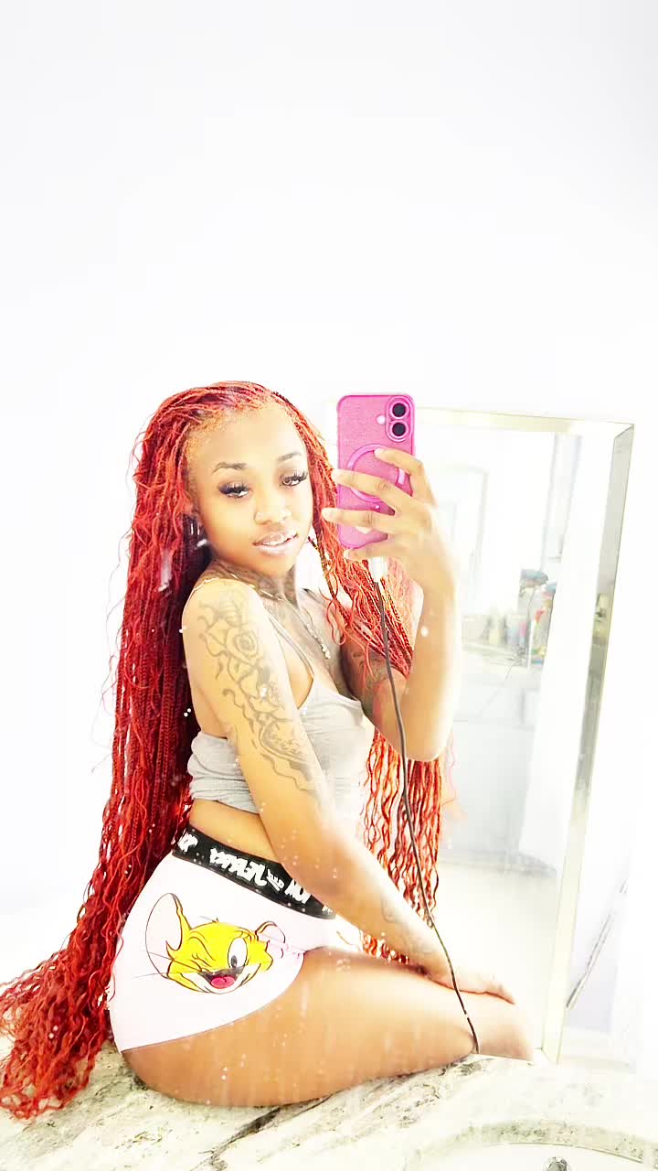 @MzHeadTurna