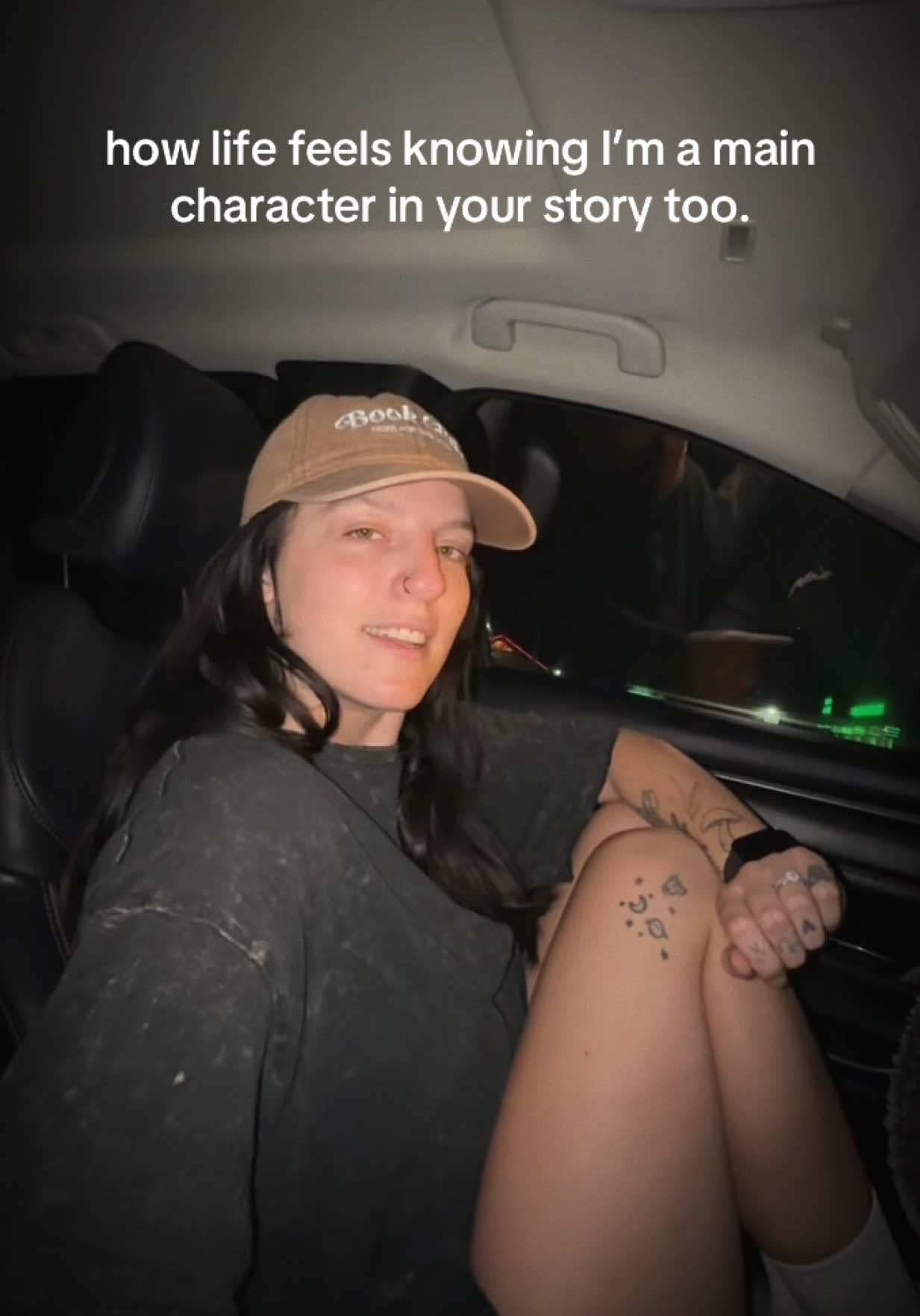 @Emma DeMarco | author 🖤✨