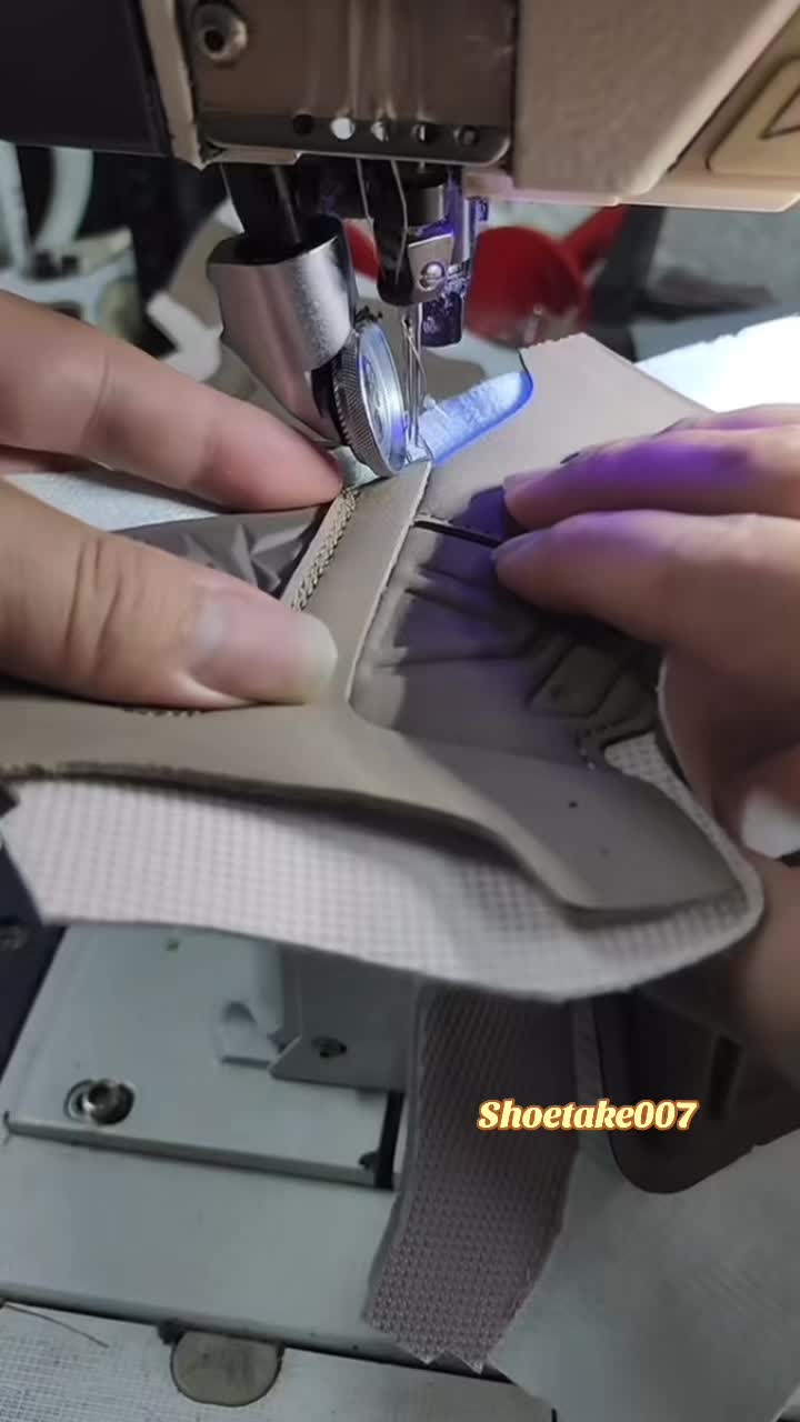 @SHOETAKE