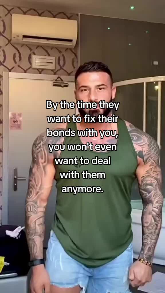@Chris 😇 Mr Iconic 😈