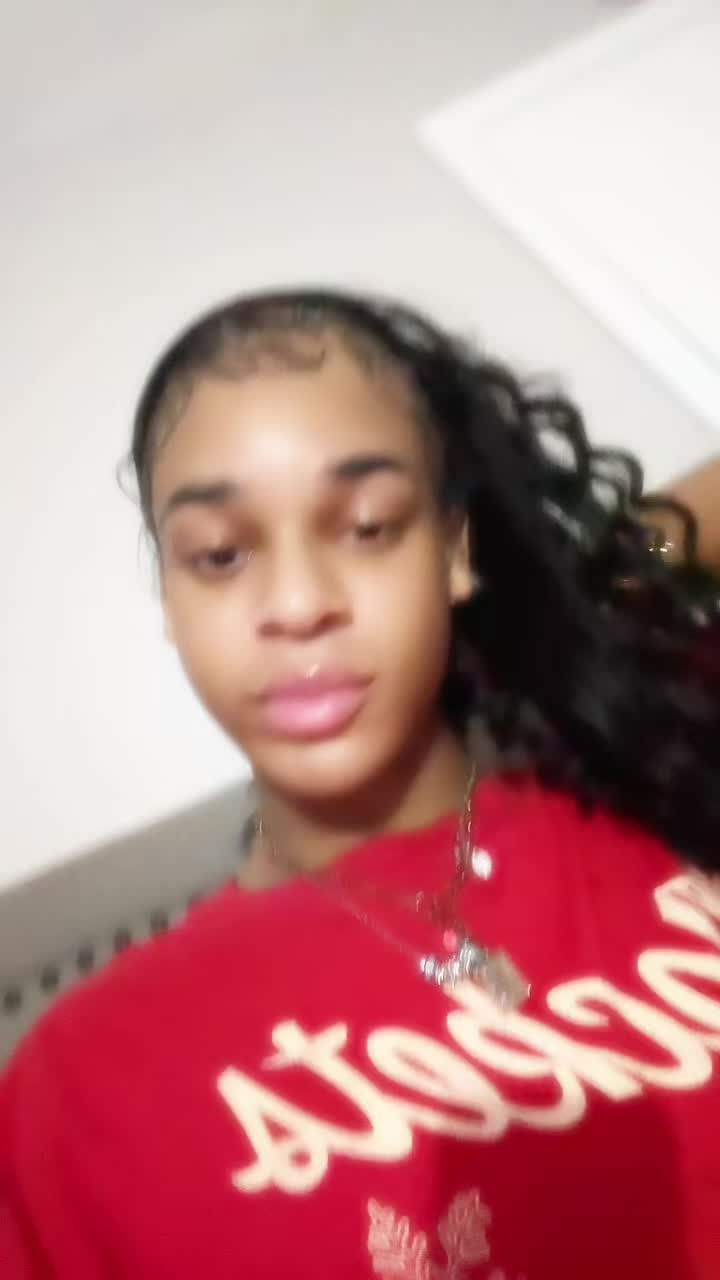 @overlyxl