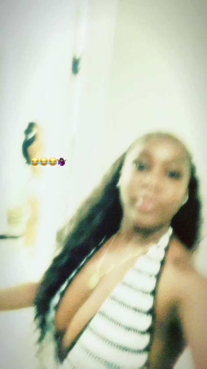 @🍫
