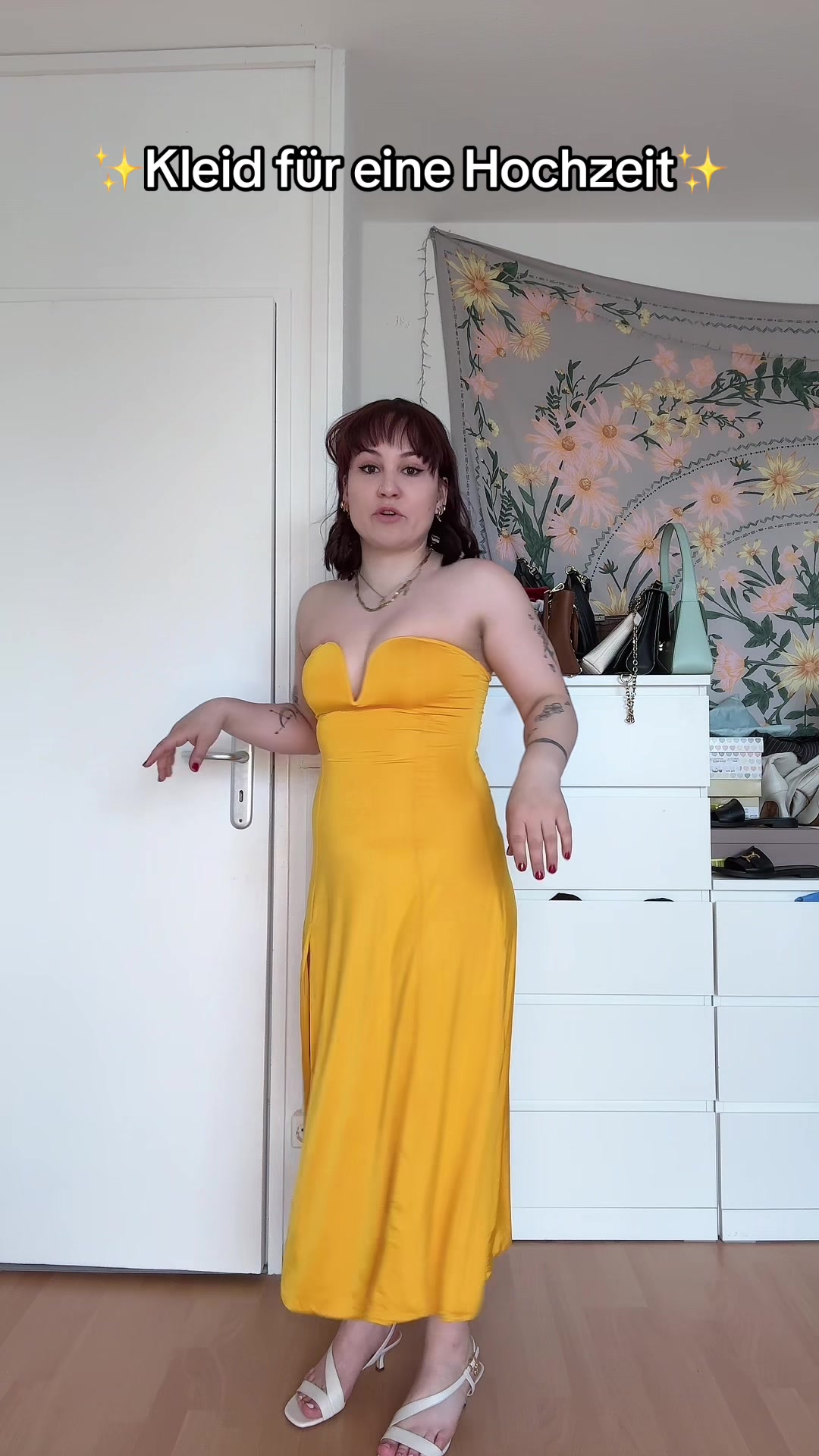 @laurassoberlife