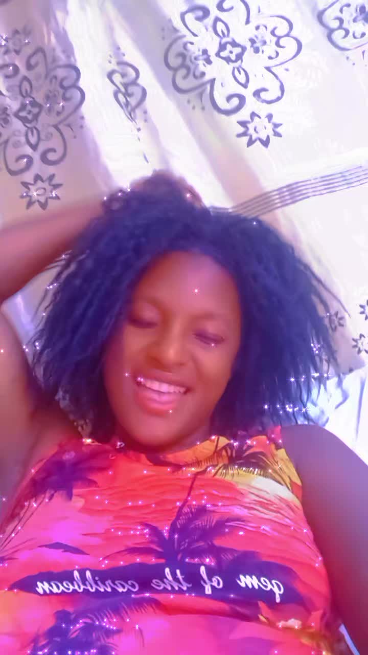 @elizabethkahkitho