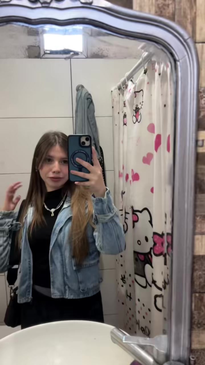 @Lu🤍