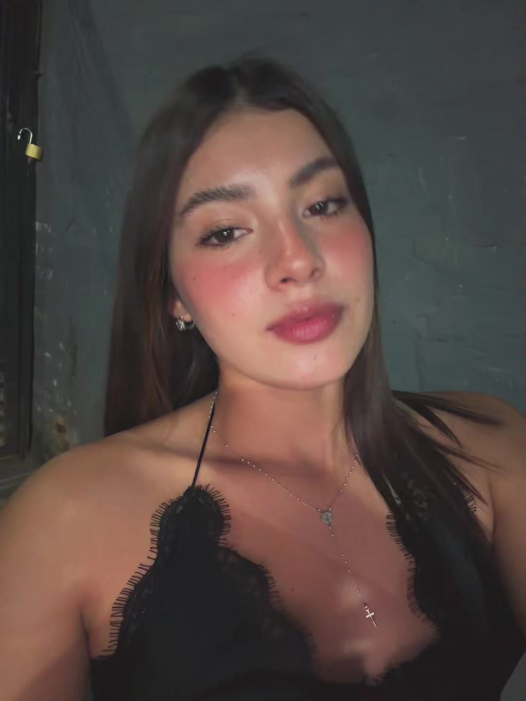 @Camila