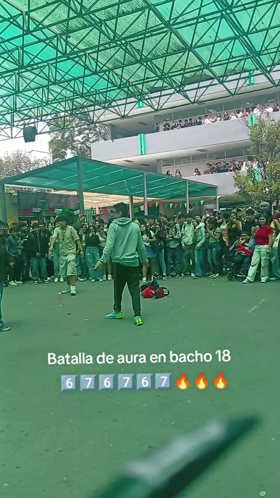 @Cuervo jamás sonrie