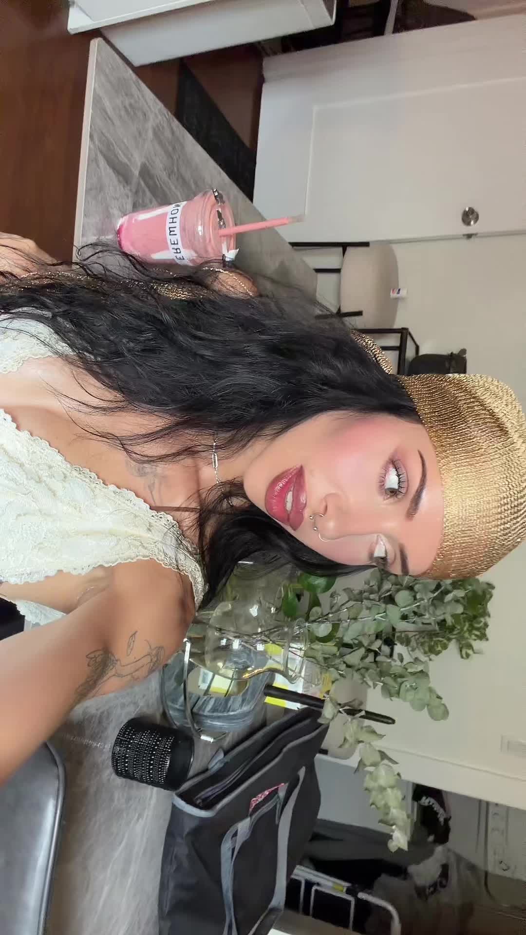 @moderndaylilith_