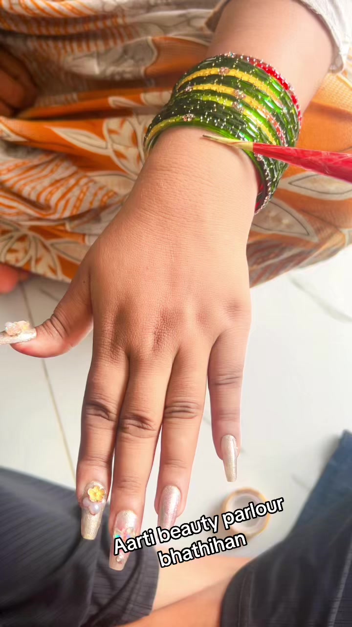 @Aarti Beauty parlour