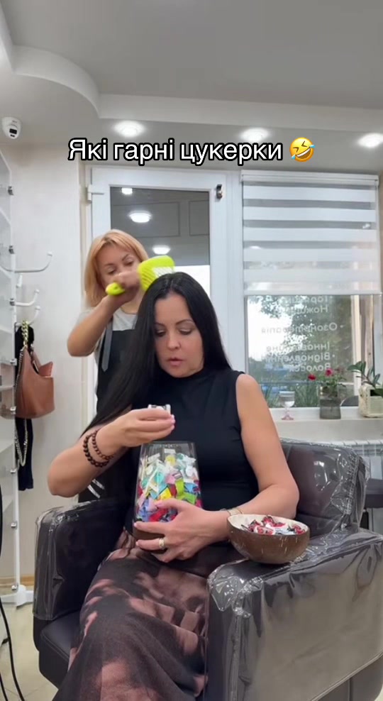 @ALONA🇺🇦