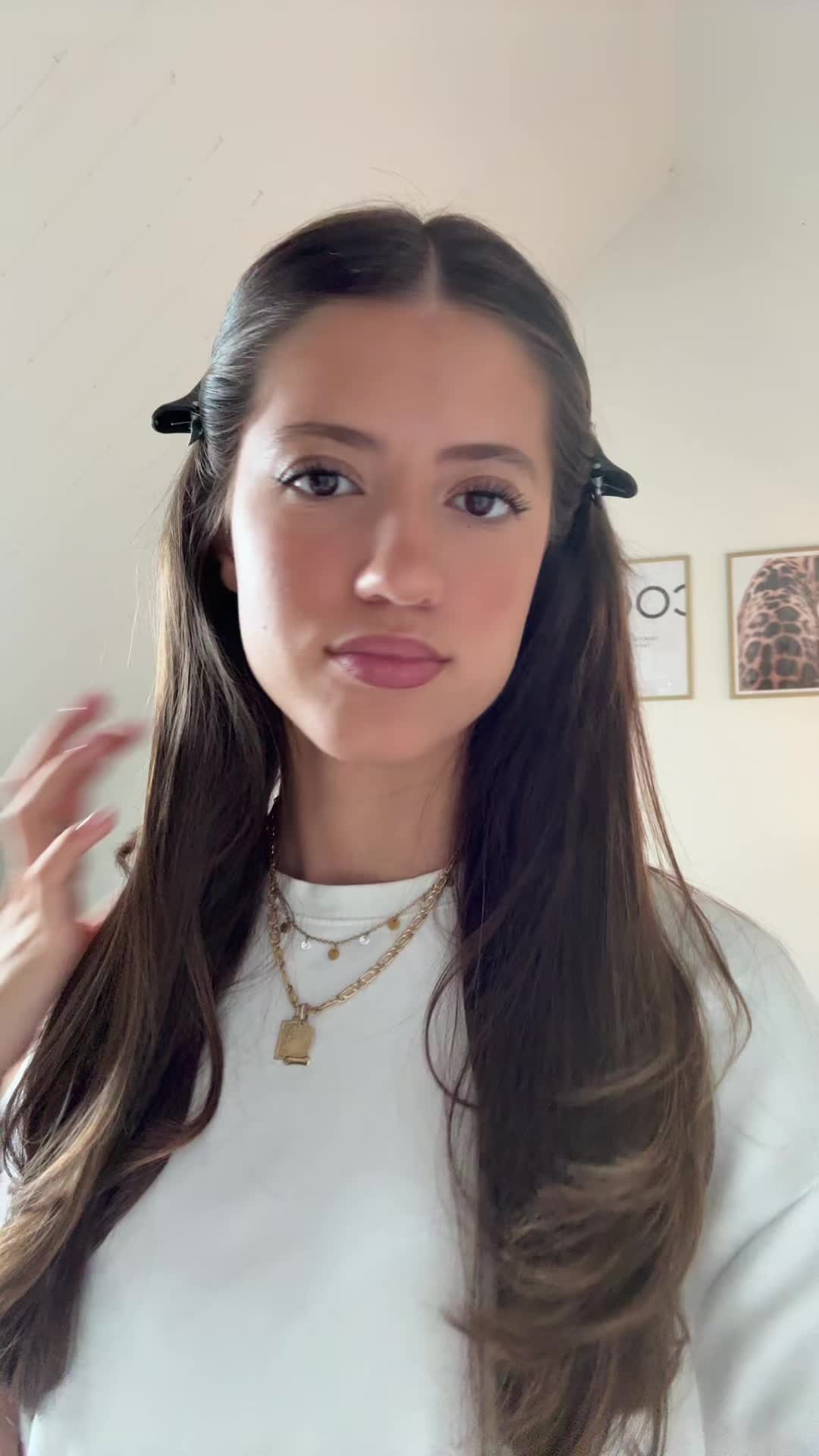 @𝐬𝐚𝐫𝐚