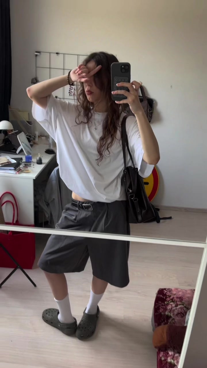 @voisess