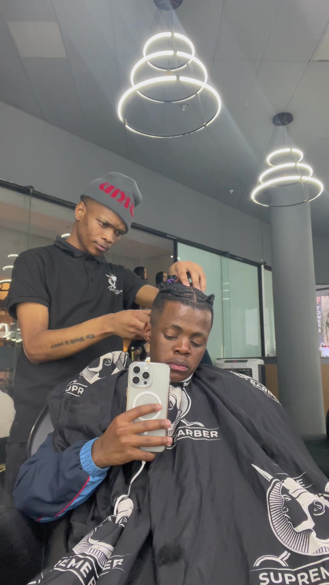@TheSupremeBarber_