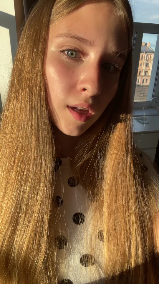 @сонечка я@