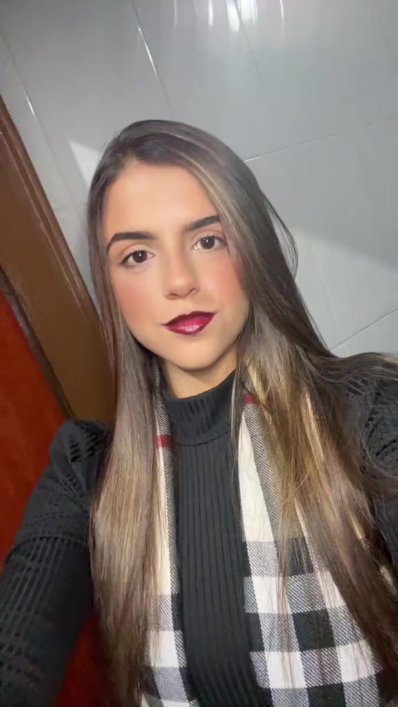 @Ana Vit&oacute;ria ❤️&zwj;🔥