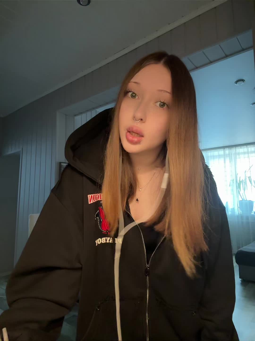@лиза пластырь