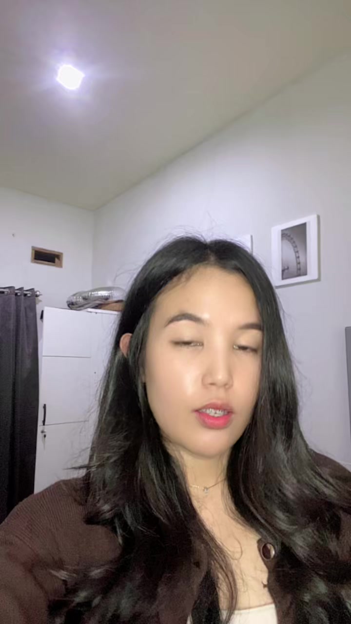 @Jshshjkskks