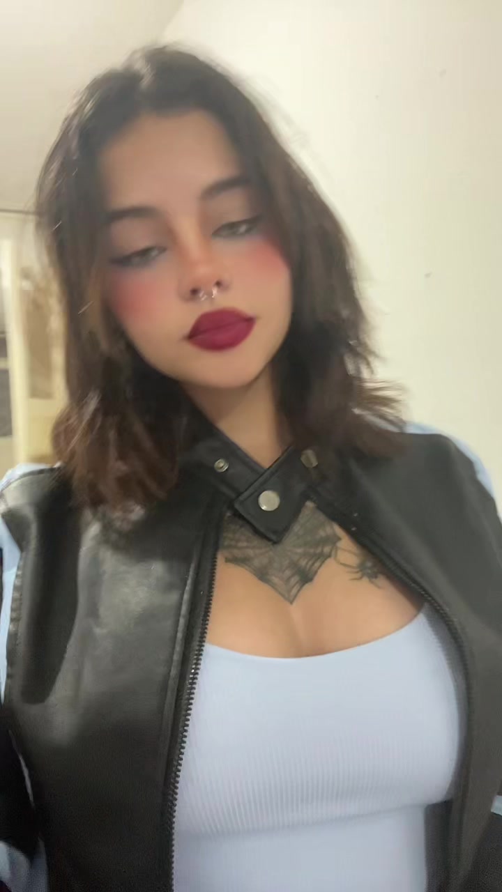 @karelyscastro4