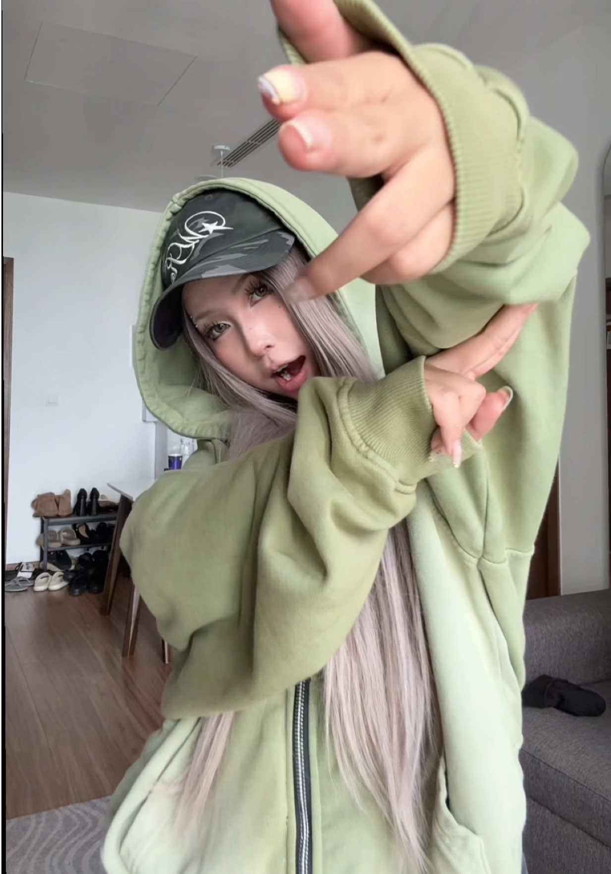 @Tuyết Ngân 🐯