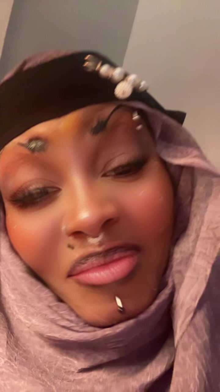 @Ebonysingagain